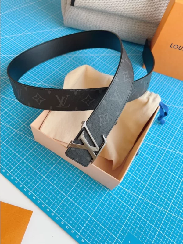 LV Initiales 35mm Reversible Belt