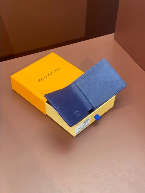 Louis Vuitton Multiple Wallet - WL04