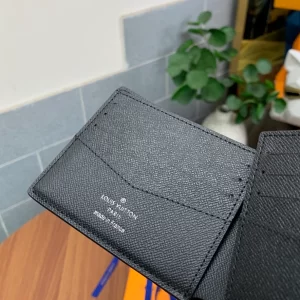 Louis Vuitton Slender Wallet - WL22