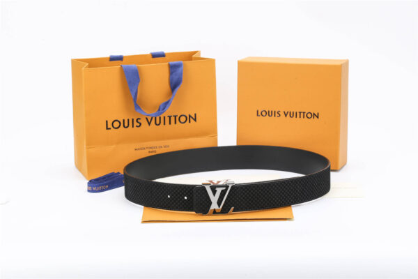 LV Initials 40mm Reversible Belt - B021