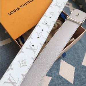 LV Initials 40mm Reversible Belt - B031