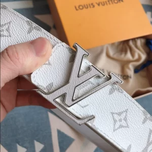 LV Initials 40mm Reversible Belt - B031