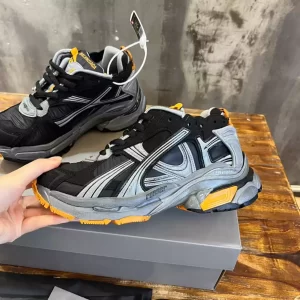 Balenciaga Runner Sneaker - RBS03