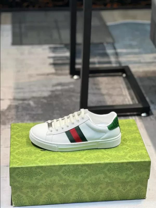 Gucci Ace Sneaker With Web - RGS04