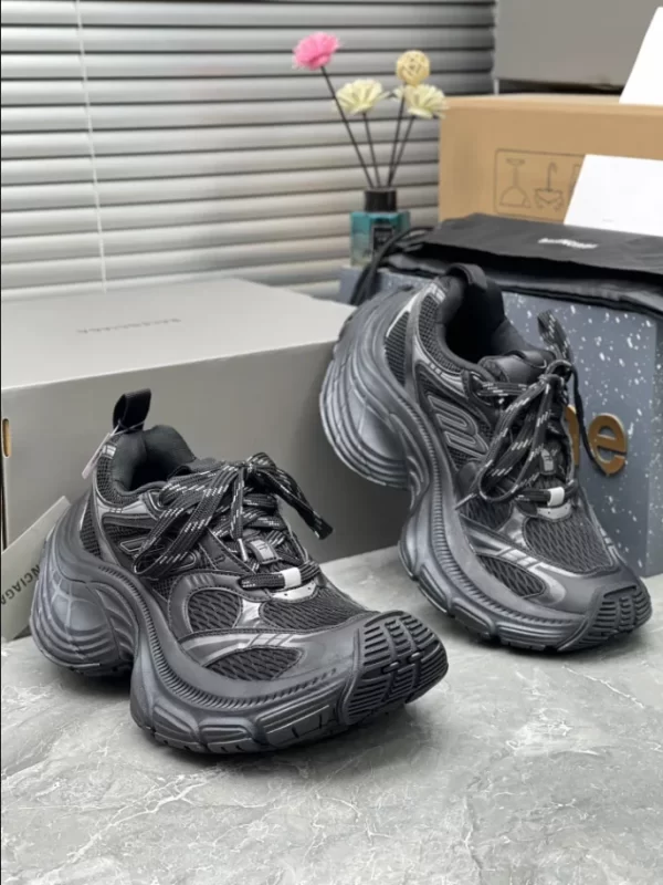 Balenciaga 10XL Sneaker - RBS05