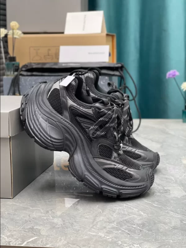 Balenciaga 10XL Sneaker - RBS05