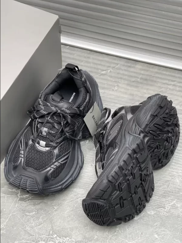 Balenciaga 10XL Sneaker - RBS05