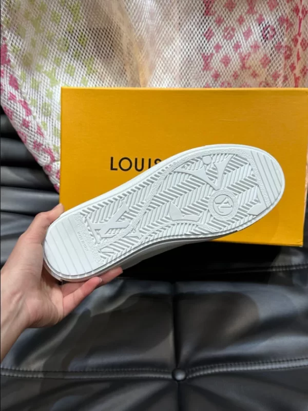 LV Charlie Sneaker - RLS58