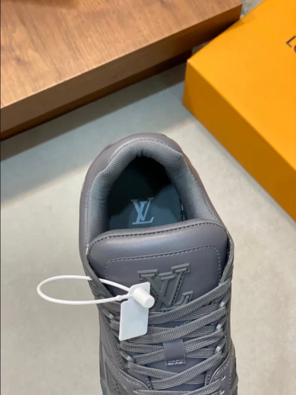 LV Trainer Sneaker - RLS66