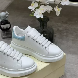 Alexander McQueen Oversized Sneaker - RAS34