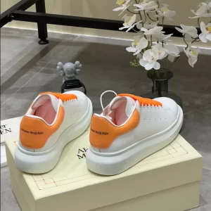 Alexander McQueen Oversized Sneaker - RAS51