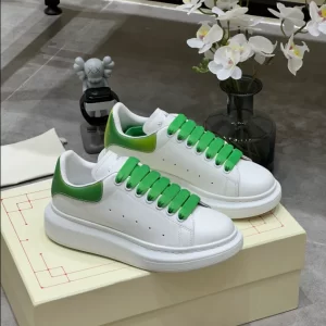 Alexander McQueen Oversized Sneaker - RAS50