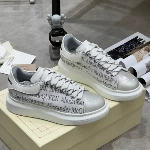 Alexander McQueen Oversized Sneaker - RAS65