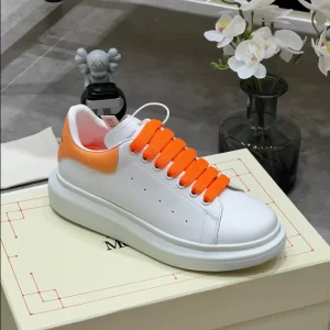 Alexander McQueen Oversized Sneaker - RAS51