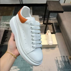 Alexander McQueen Oversized Sneaker - RAS23