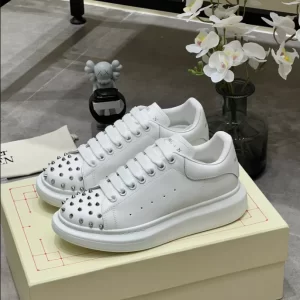 Alexander McQueen Oversized Sneaker - RAS29