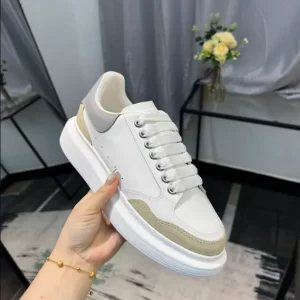 Alexander McQueen Oversized Sneaker - RAS06