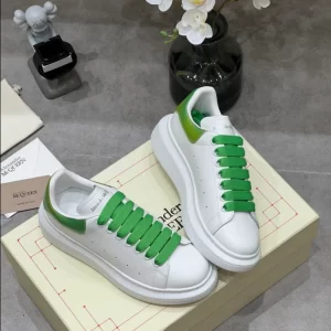 Alexander McQueen Oversized Sneaker - RAS50