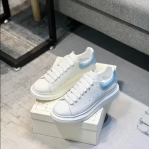 Alexander McQueen Oversized Sneaker - RAS16