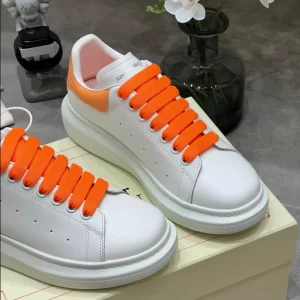 Alexander McQueen Oversized Sneaker - RAS51