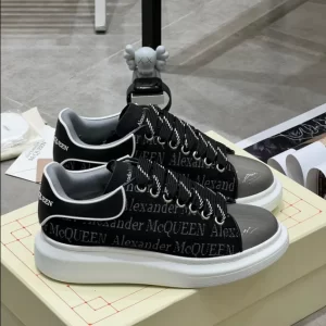 Alexander McQueen Oversized Sneaker - RAS63