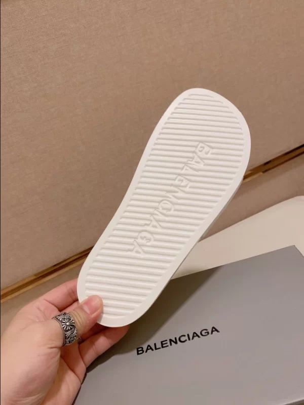 Balenciaga Pool Slide Sandals - BS06