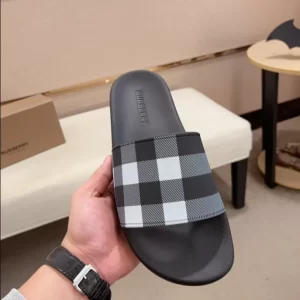 Burberry Check Slides - SB15