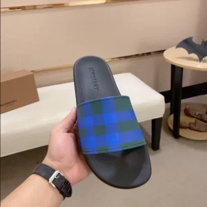 Burberry Check Slides - SB05