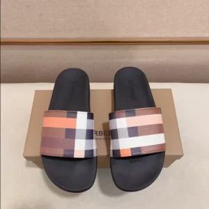 Burberry Check Slides - SB16