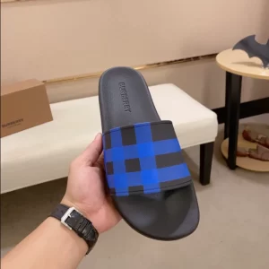 Burberry Check Slides - SB03