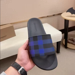 Burberry Check Slides - SB12