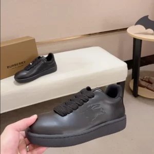 Burberry Leather Stock Sneakers - RBB01