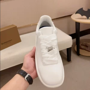 Burberry Leather Stock Sneakers - RBB02