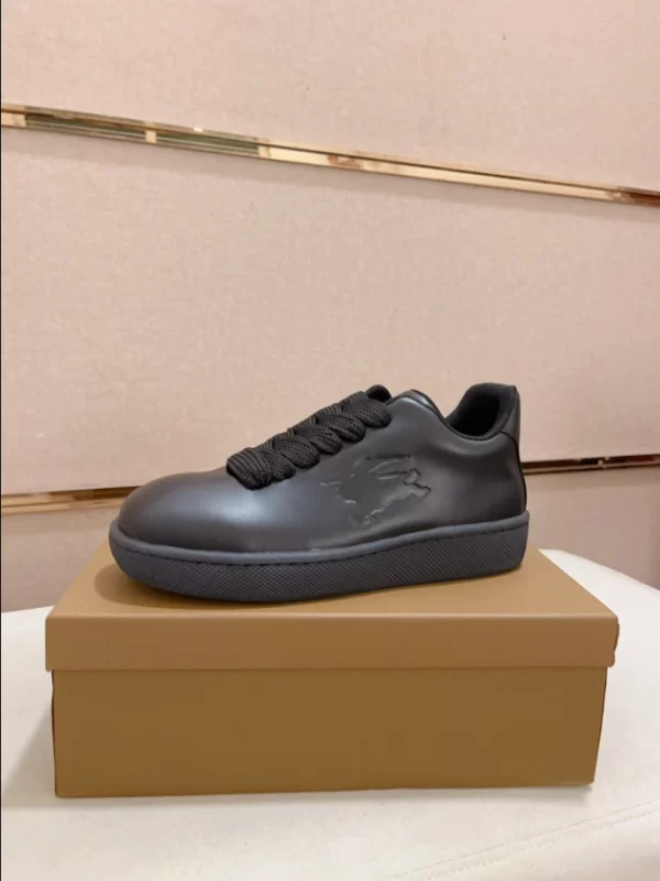 Burberry Leather Stock Sneakers - RBB01