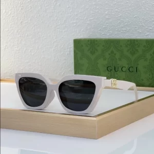 Gucci Sunglasses – GRS39