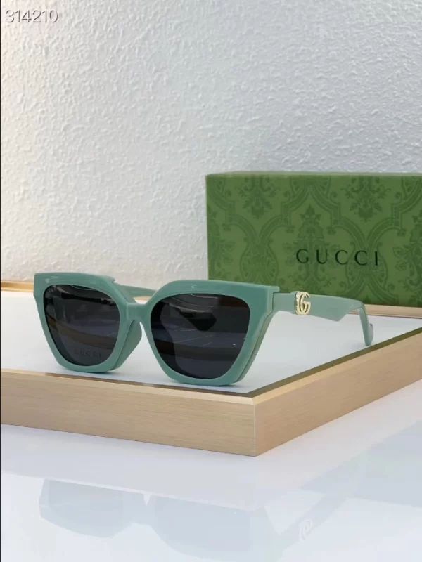 Gucci Sunglasses – GRS37