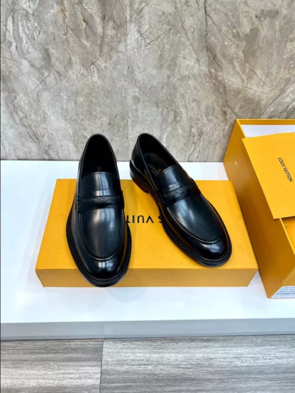 LV Flex Loafer - RL57