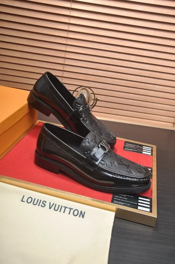 LV Major Loafer - RL62