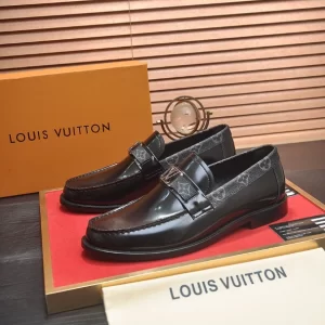 LV Major Loafer - RL61