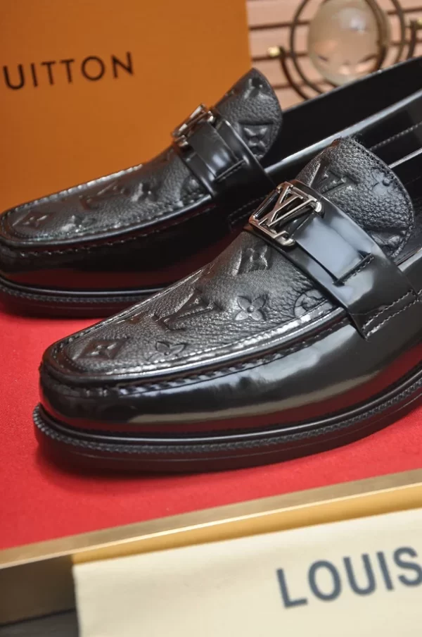 LV Major Loafer - RL62