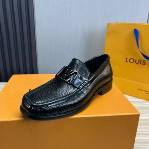 LV Montaigne Loafer - RL75