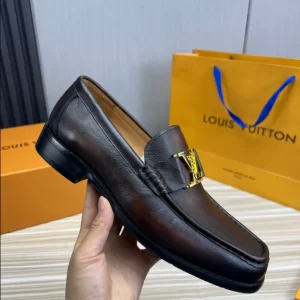 LV Montaigne Loafer - RL76