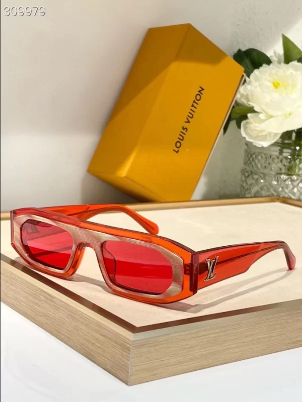 Louis Vuitton Sunglasses – LRS66