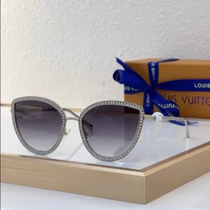 Louis Vuitton Sunglasses – LRS97