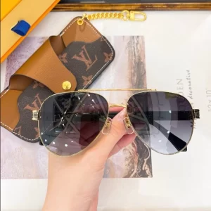 Louis Vuitton Sunglasses – LRS18