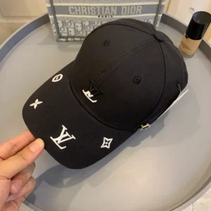 Louis vuitton LV Cap – RLC17