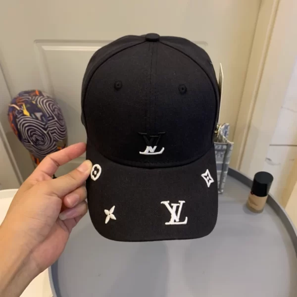 Louis vuitton LV Cap – RLC17