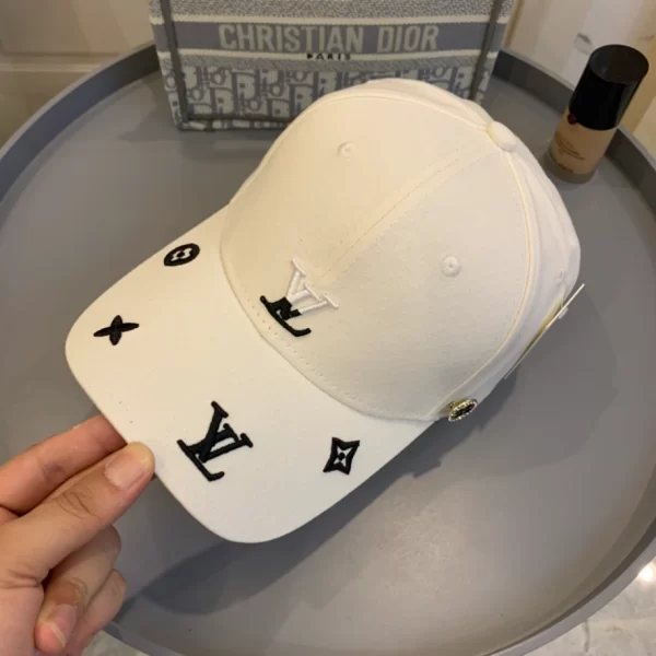 Louis vuitton LV Cap – RLC18