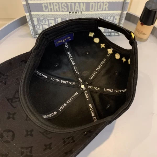 Louis vuitton LV Cap – RLC33