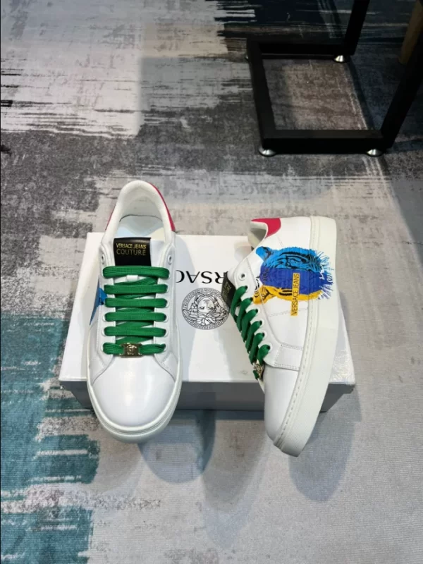 Versace Greca Sneakers - RVS02